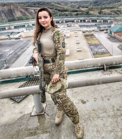  ,   Anastasia, 25 ,   