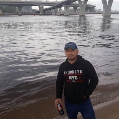  ,   Zafar, 43 ,   ,   