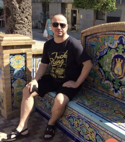  ,   Nikola, 47 ,   ,   