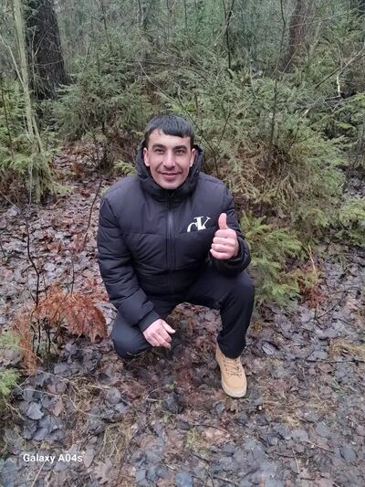  ,   Jon, 31 ,   ,   
