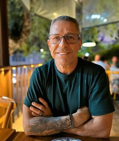  ,   Michael, 46 ,   ,   , c 