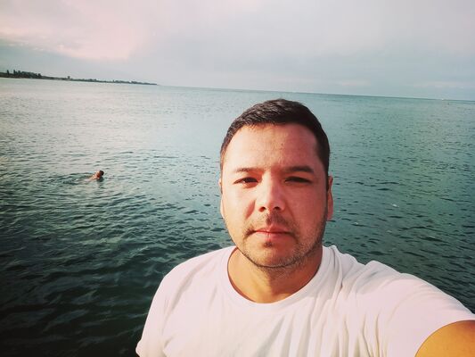  -,   Azik, 32 ,   ,   