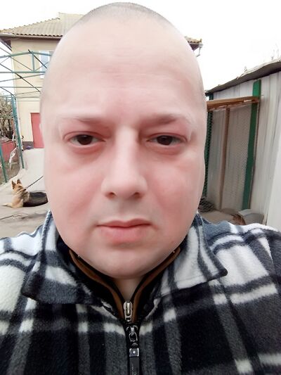  ,   Sergiu, 44 ,   ,   , c 