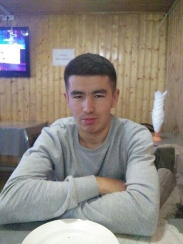  ,   ALEK, 32 ,   ,   , c 
