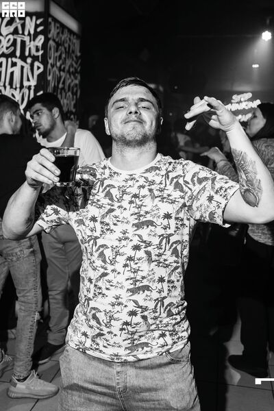  ,   Stas, 27 ,   ,   