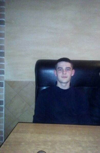  ,   Maksim, 25 ,   ,   , c 