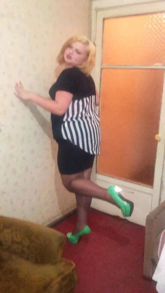  ,   Sex tika, 32 ,   ,   , c 