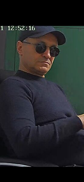  ,   Armen, 49 ,   ,   
