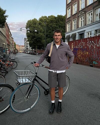  ,   , 29 ,   ,   