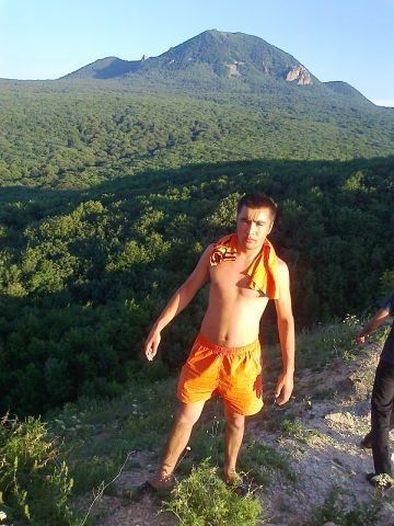  ,   Timur, 37 ,   ,   , c 