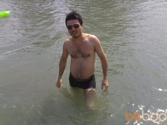  ,   Macho, 42 ,   ,   , c 