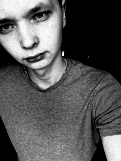  -,   Vladislav, 25 ,   ,   , c , 