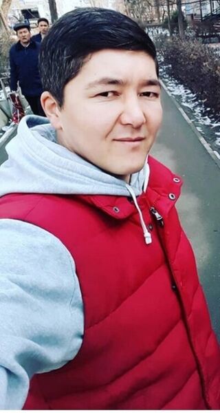  ,   Munarbek, 35 ,   ,   , c 
