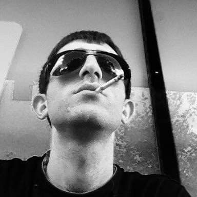  ,   Narek, 33 ,   