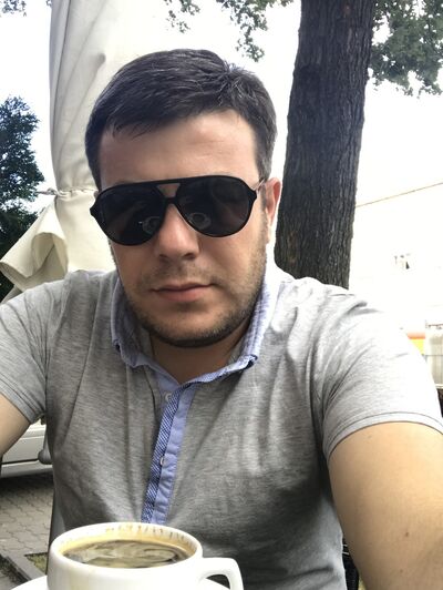  ,   Goga, 36 ,   
