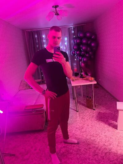  ,   Ilya, 25 ,   ,   , c 
