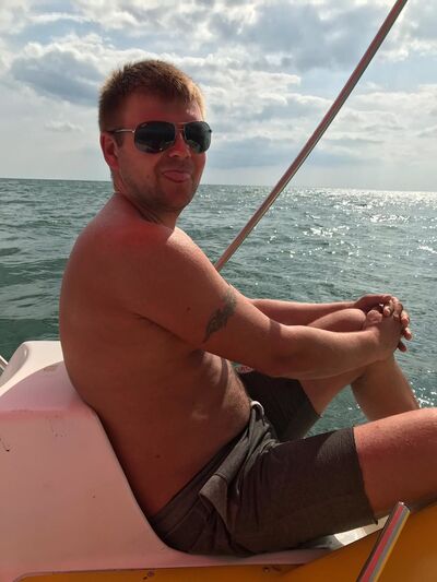  ,   Alex, 38 ,   ,   , c , 