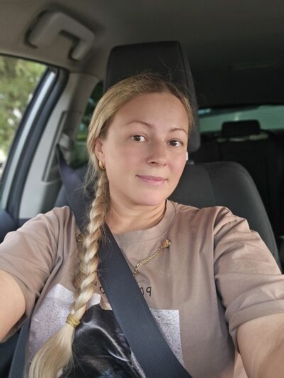  ,   Lana, 42 ,   ,   , c , 