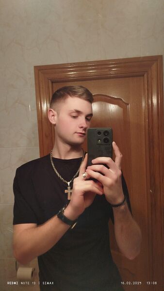  Pamplona,   , 18 ,   ,   