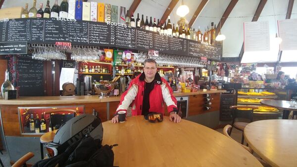  ,   Eduard, 53 ,   ,   