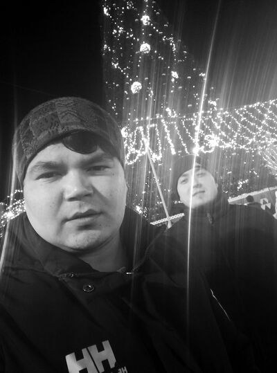  ,   Akrom, 31 ,   ,   