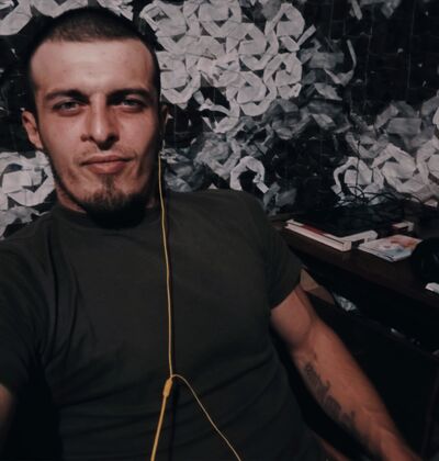  ,   Maks, 27 ,   ,   