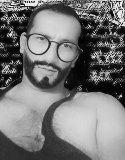  -,   Bek, 28 ,     , c 