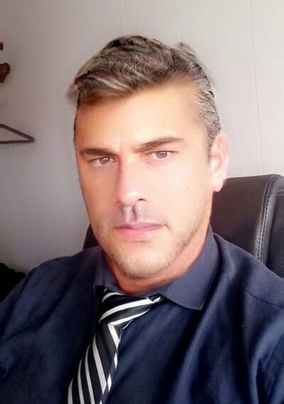  ,   Mirou, 39 ,   ,   
