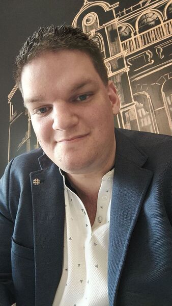  -,   Sander, 33 ,   ,   , c 