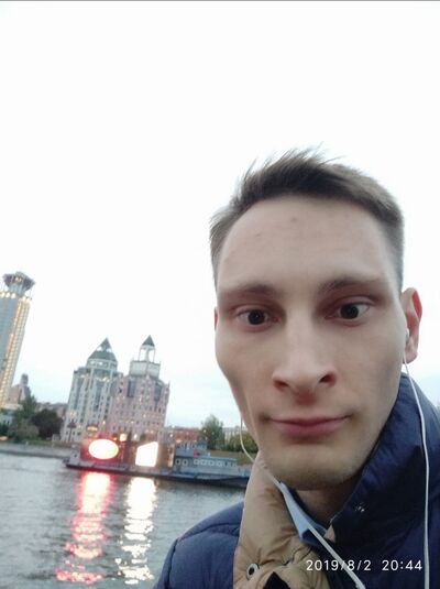 Знакомства Москва, фото мужчины Павел, 31 год, познакомится для флирта, любви и романтики