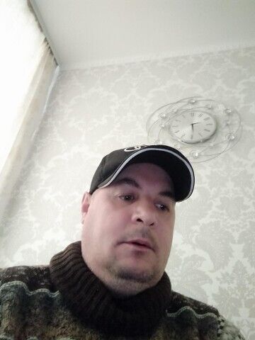  Charenton-le-Pont,   Serghei, 50 ,   ,   