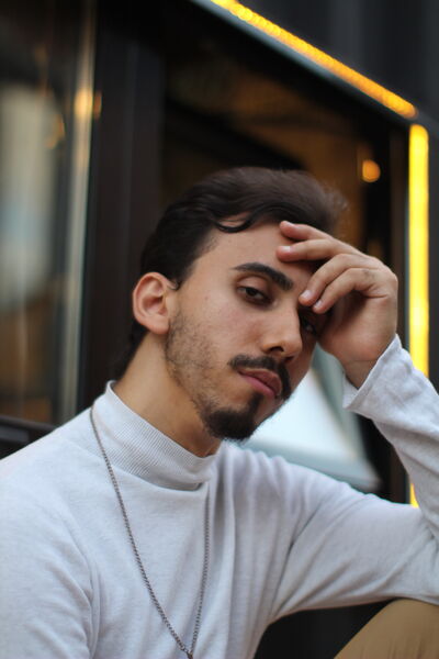  ,   Sharaf, 26 ,     , c 