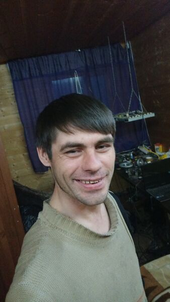 ,   Artur, 37 ,   ,   , c 