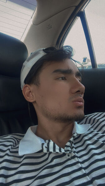  Beverly Hills,   Steven, 26 ,   ,   