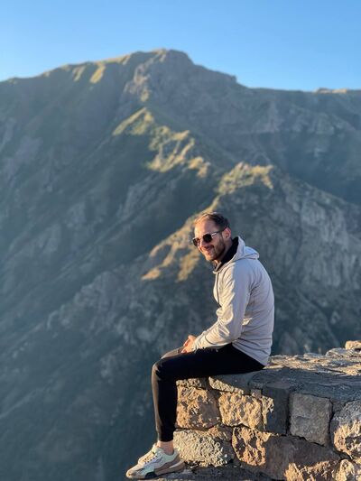  ,   Narek, 34 ,   ,   