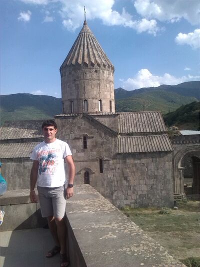  ,   Bagrat, 37 ,   ,   , c 