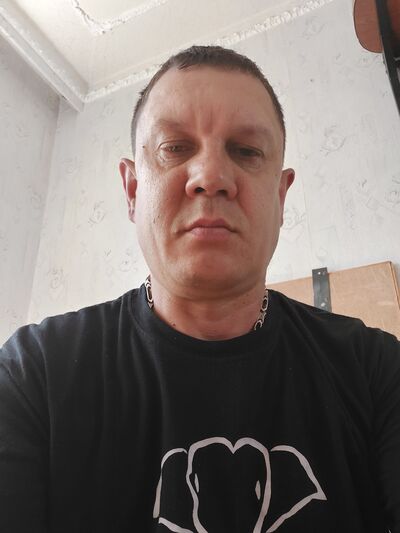  ,   Maksim, 46 ,   ,   , c , 