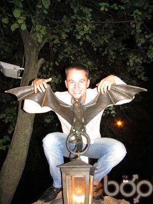  ,   Alex, 36 ,   
