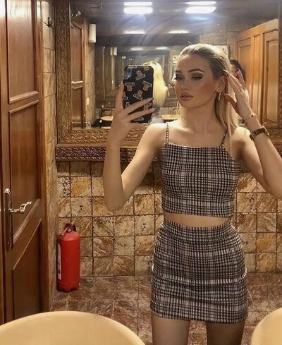  ,   Maeve, 30 ,  