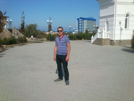  ,   Sergei, 39 ,   ,   