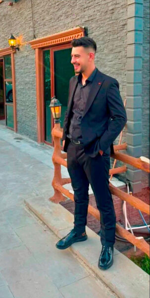  Canary Wharf,   Halef Can, 27 ,   ,   