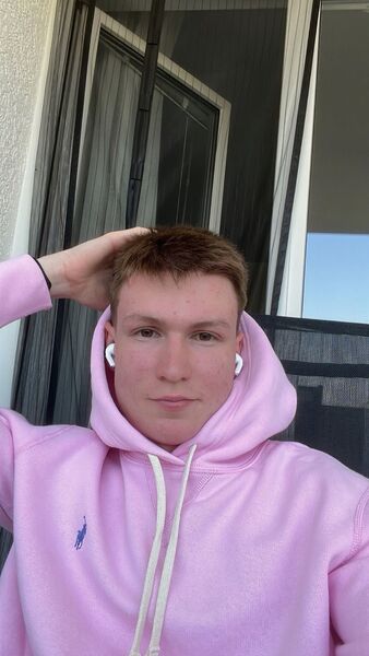  Frankfurt am Main,   Ivar, 22 ,     , c , 