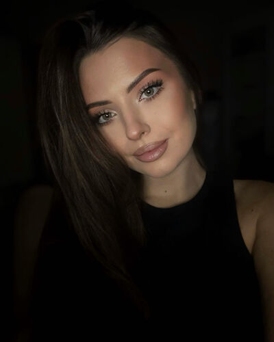  ,   Liza, 27 ,   ,   