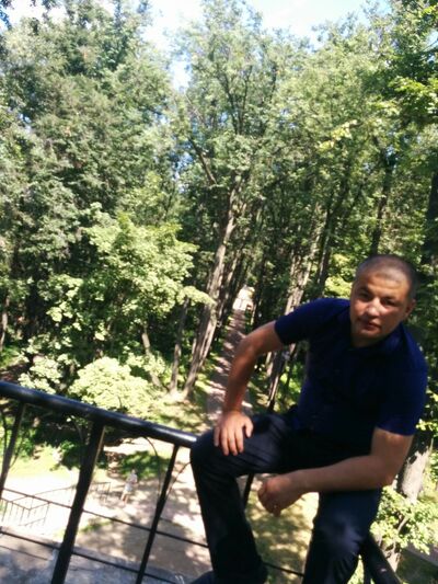  ,   Naim, 35 ,  