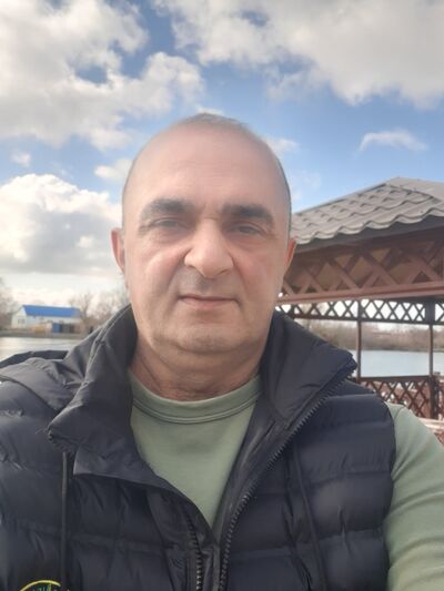  ,   Asko, 54 ,     