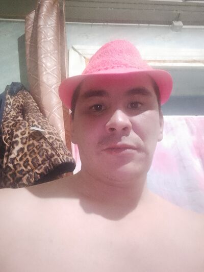  -,   Petr, 37 ,   ,   