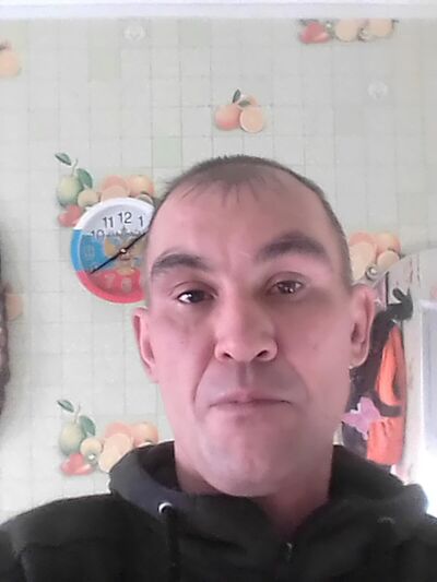  ,   Nikolai, 41 ,   c 