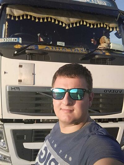  ,   Volodymyr, 34 ,   ,   , c 