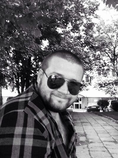   ,   Max, 33 ,   , 