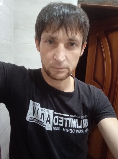  ,   Alex, 41 ,   ,   